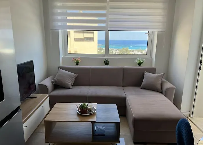 Karakonero View Apartment